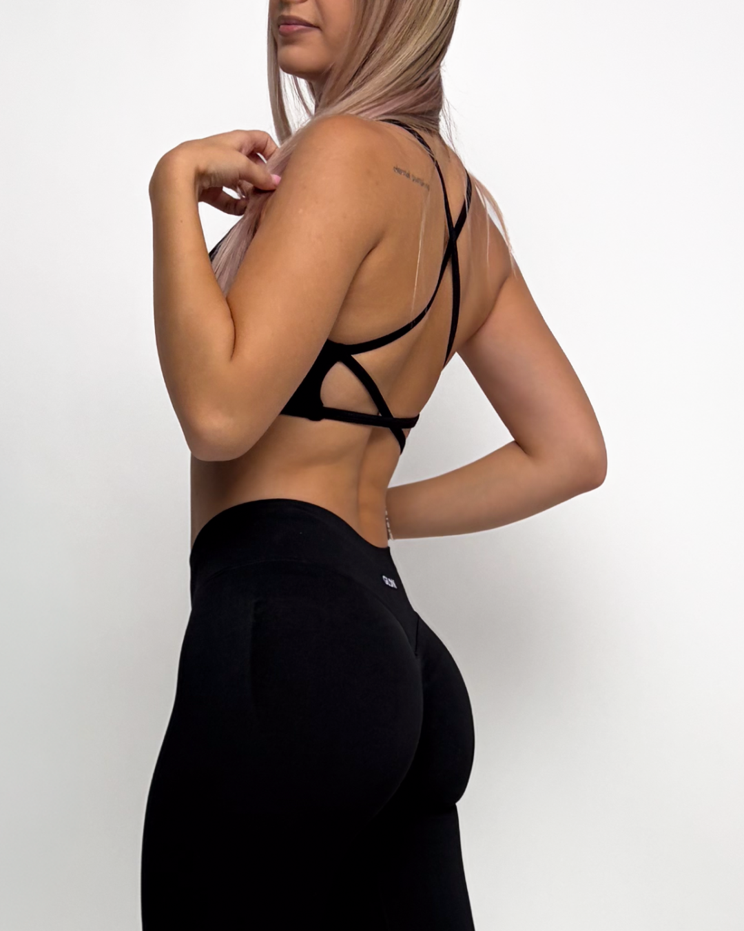 BIUSTONOSZ SPORTOWY SHAPE BLACK